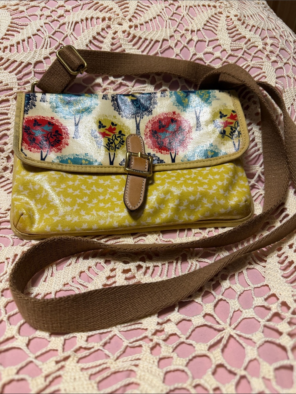 Fossil Yellow Floral Crossbody Bag with Adjustable Brown Strap